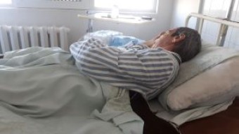 Атанас от Поморие търси близки, които да поемат лечението му…
