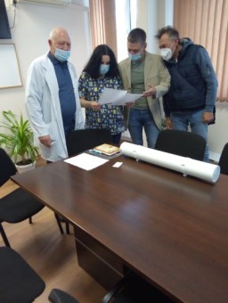УМБАЛ Бургас получи дарение от 10 лампи за безопасна дезинфекция…